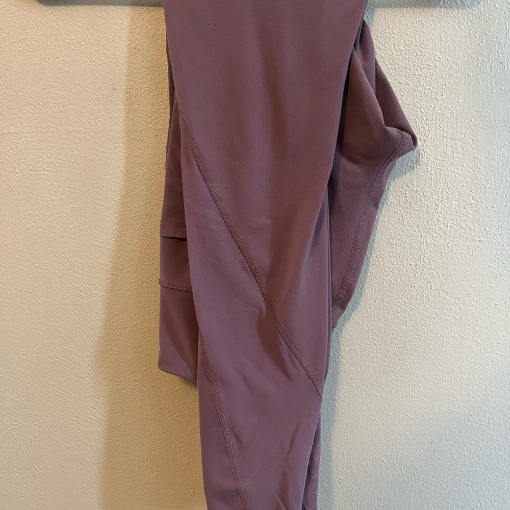 Lululemon Mauve Leggings